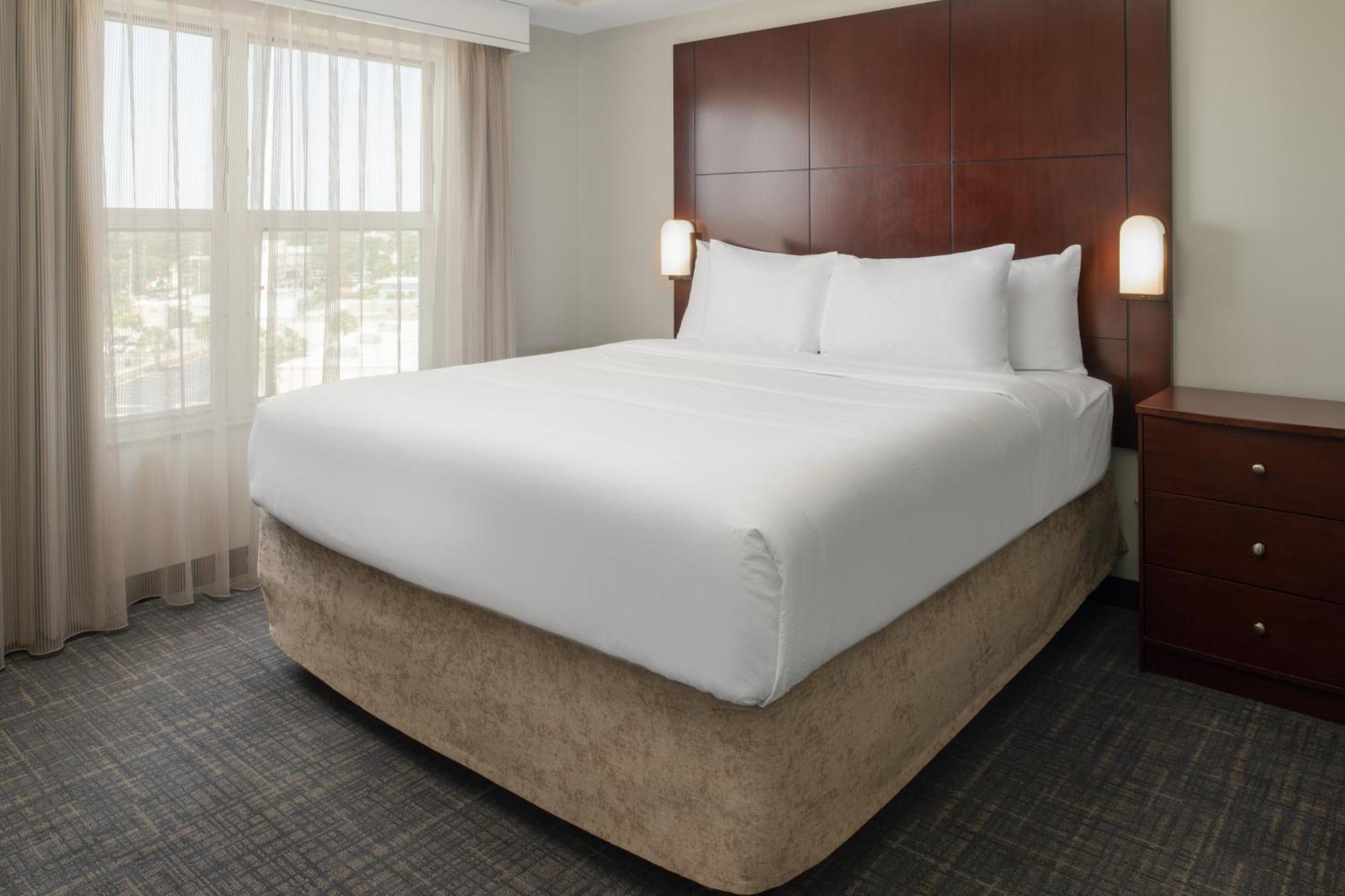 Two-Bedroom Suite,1765210163:JPEG