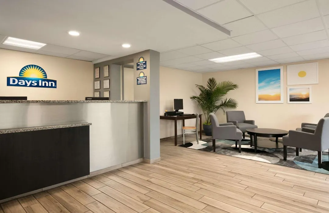 Days Inn By Wyndham Clearwater/Central-1