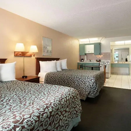 Days Inn By Wyndham Clearwater/Central-3