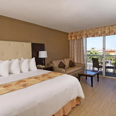 Wyndham Garden Clearwater Beach-3